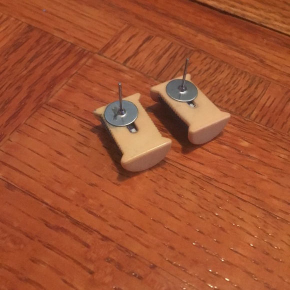 🍿TRADED🍿cutest spools of thread vintage earrings - Picture 4 of 9